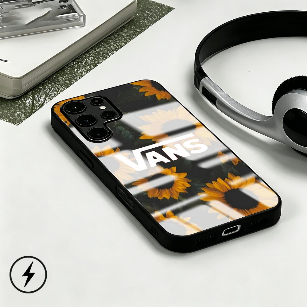 حافظة هاتف زجاجية مغناطيسية بت - مراجعة Phone Cases Louis Vuitton وسعره