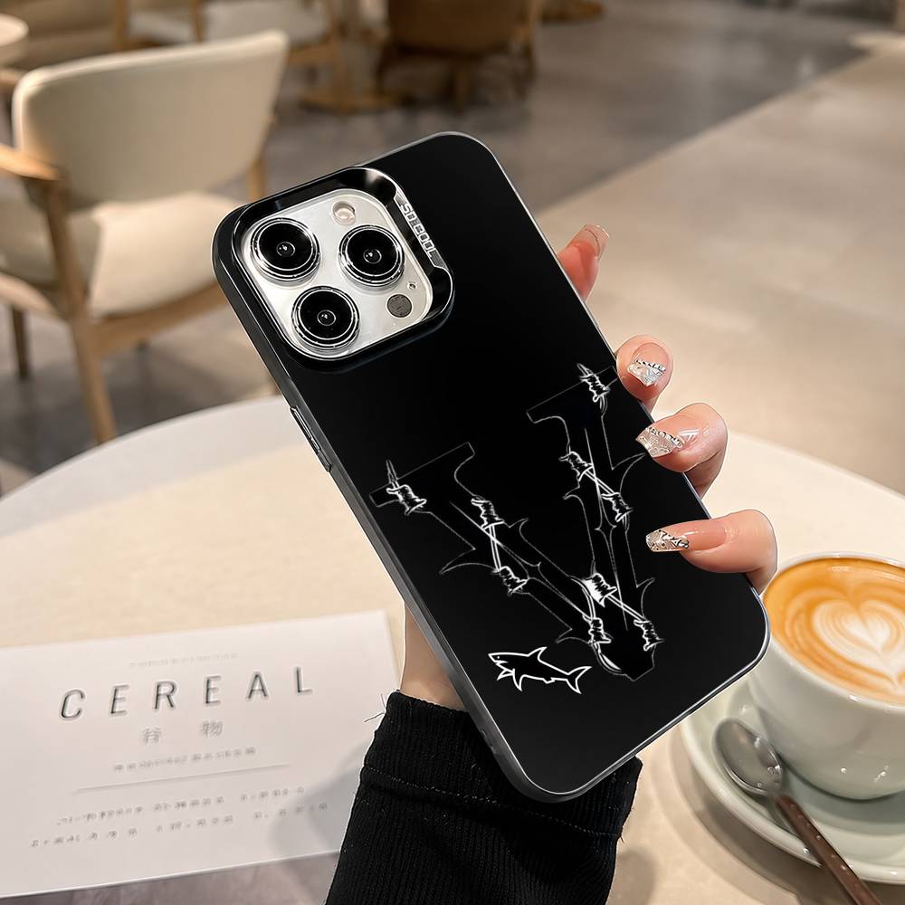 غطاء هاتف أنيق بشعار V-VRUNK ك - مراجعة Phone Cases Louis Vuitton وسعره