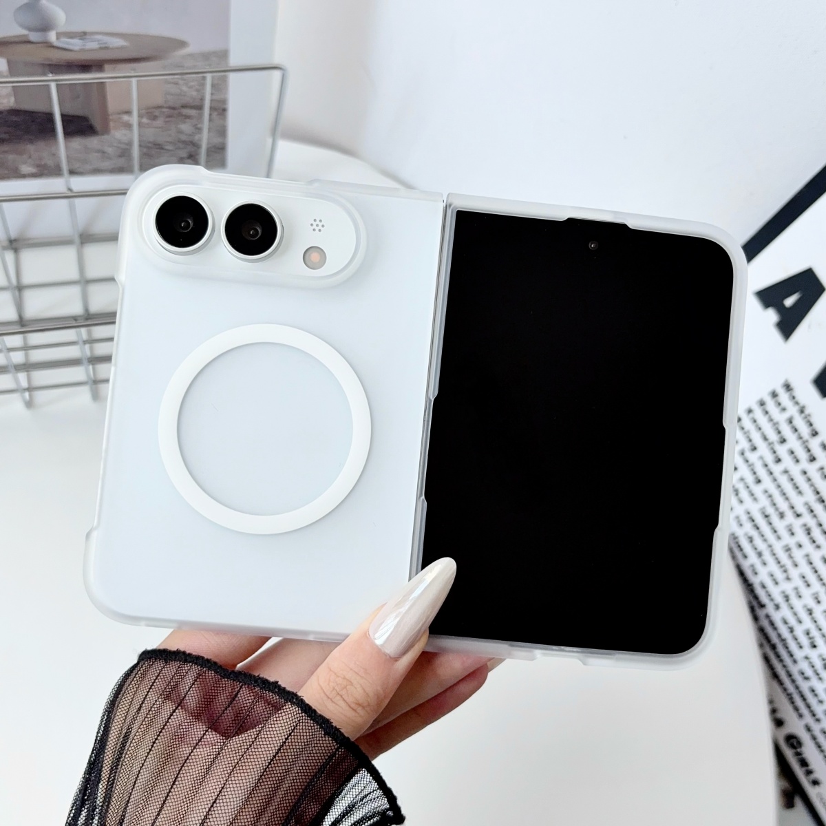 غطاء هاتف مغناطيسي مطفي شفاف ق - مراجعة Transparent Thin Case وسعره