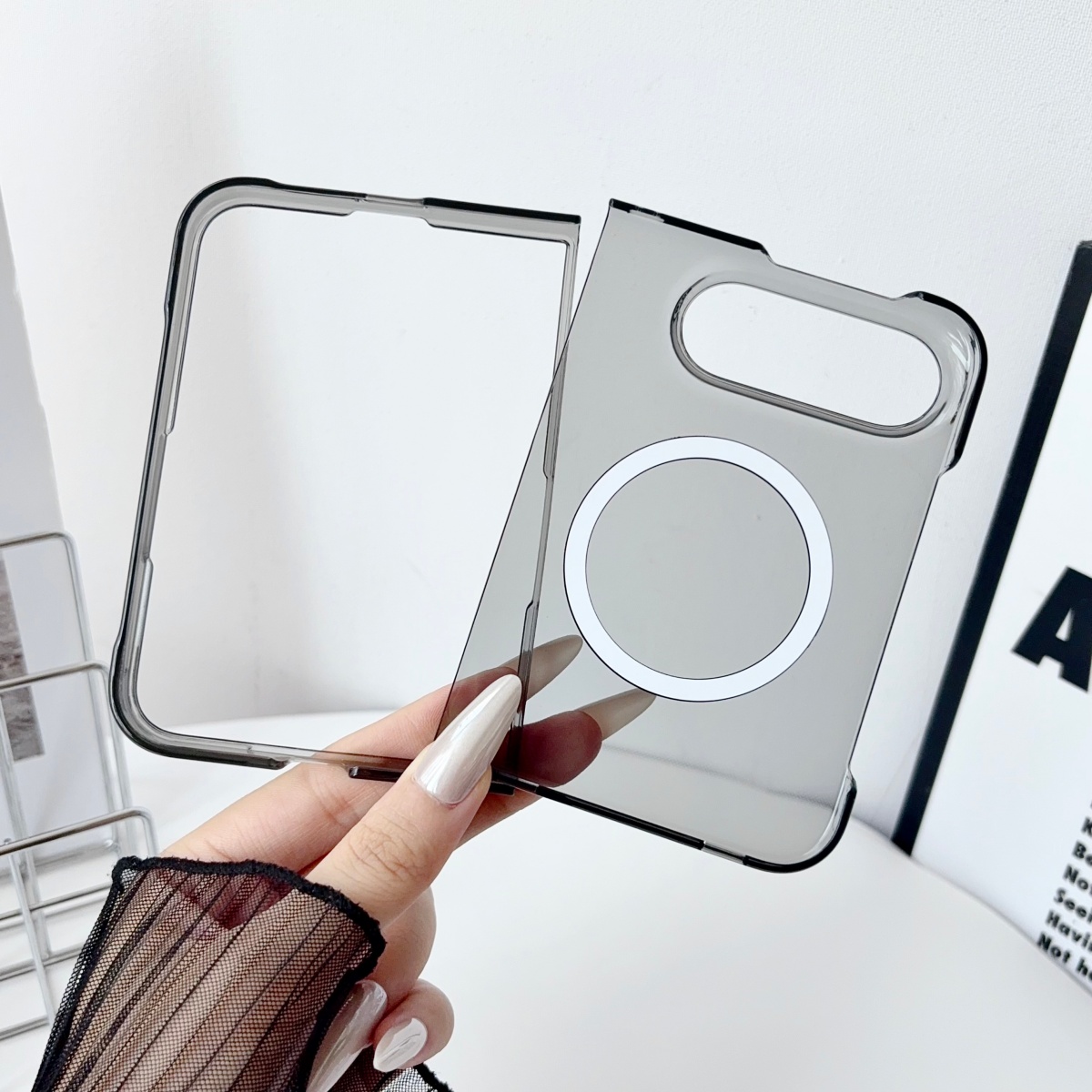 غطاء هاتف مغناطيسي مطفي شفاف ق - مراجعة Transparent Thin Case وسعره